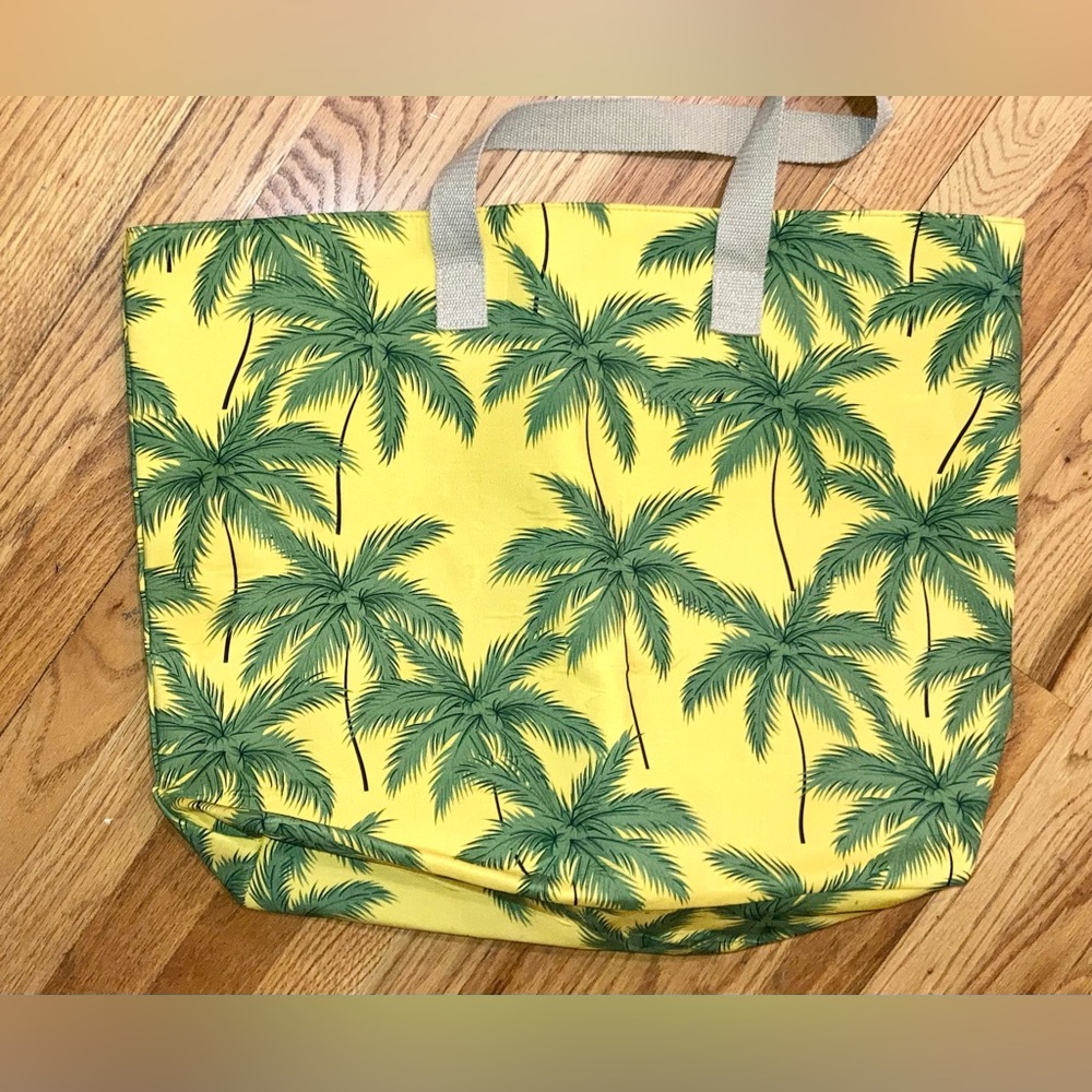 CC Boutique NWOT Large Palm Tote Bag Yellow and Green - Picture 3 of 4